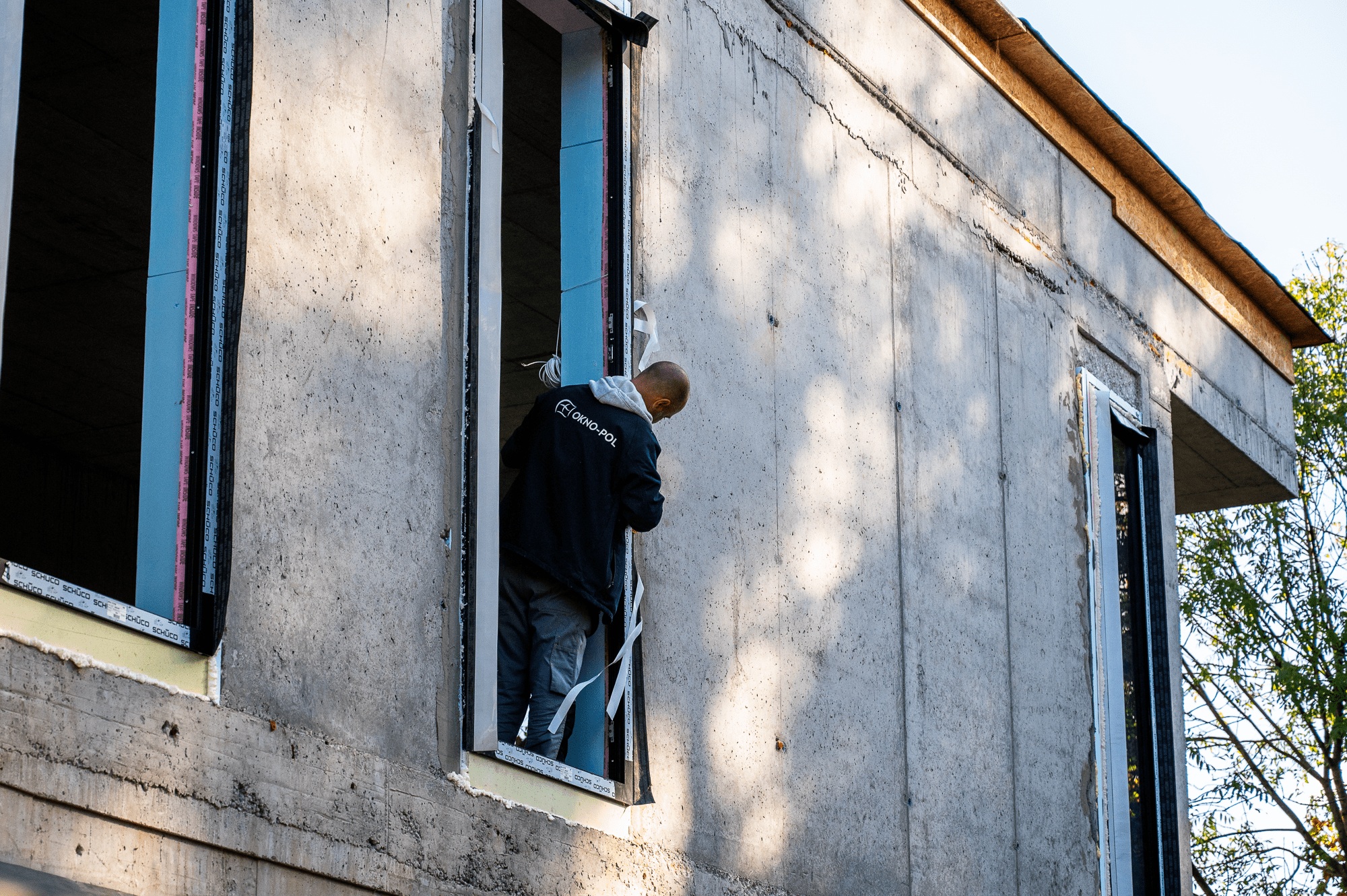 Ciepły montaż okien – taśmy i warstwy uszczelnienia